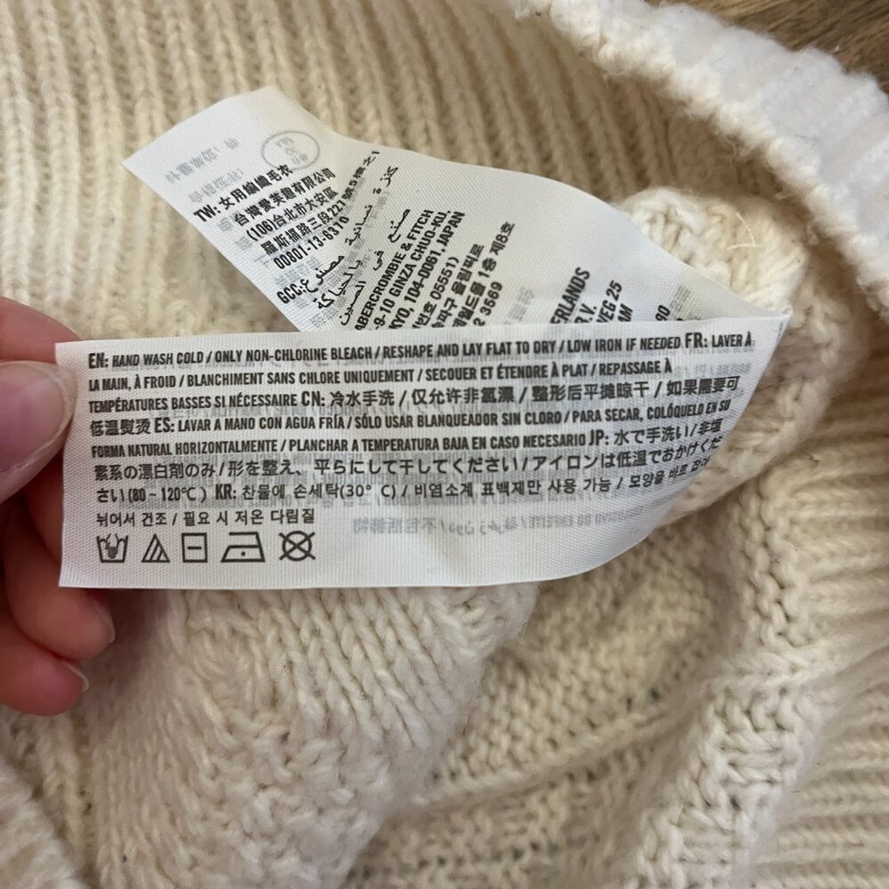 Abercrombie & Fitch Mock Neck Cable Knit Sweater S Cream - Picture 6 of 7